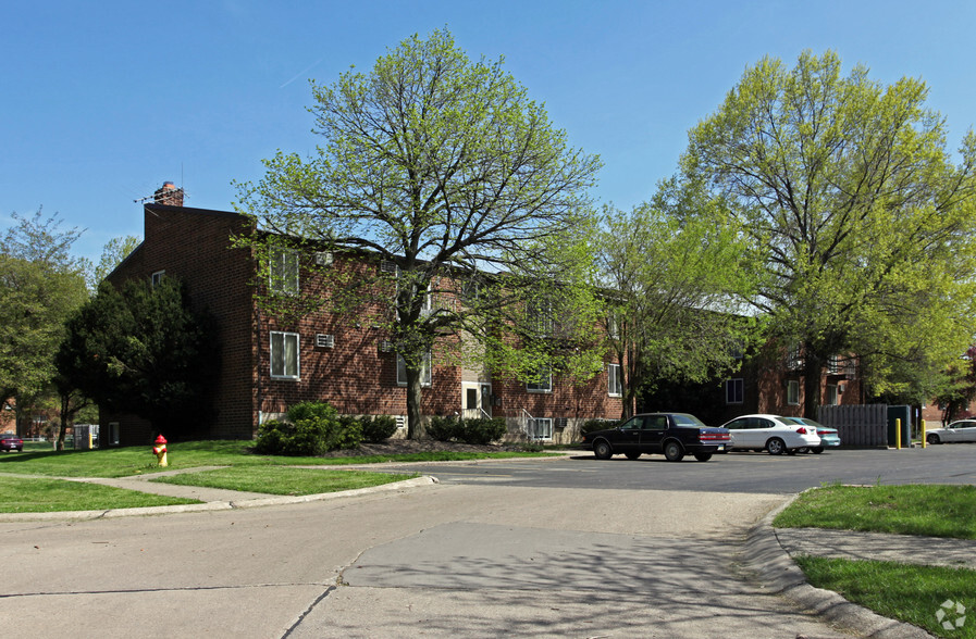 Building Photo - Oak Hill Village Apartments