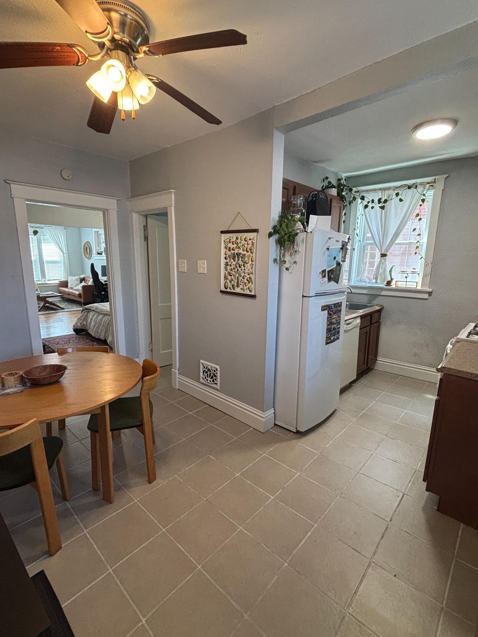 Building Photo - 5331 Bancroft Ave