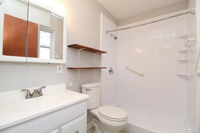 Building Photo - 7190 Pennington Dr