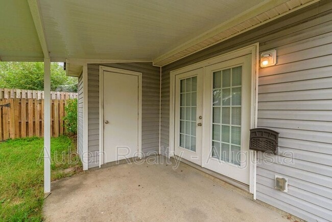 Building Photo - 7010 Antilles Dr