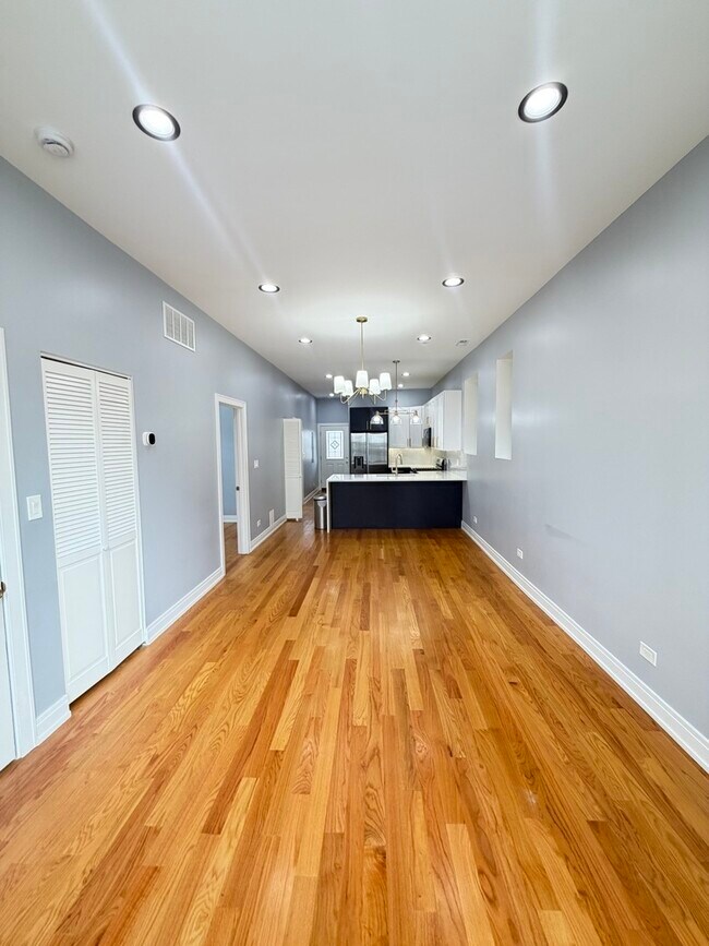 Building Photo - 1837 S Harding Ave