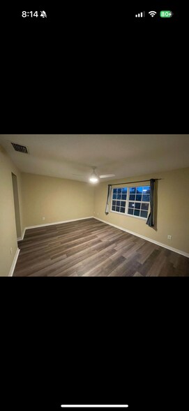 Building Photo - 4854 Tangerine Ave