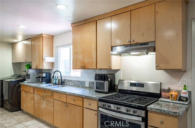 Building Photo - 4844 Bluebell Ave