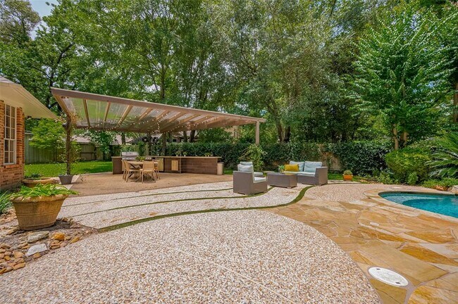 Building Photo - 7 Peaceful Canyon Ct