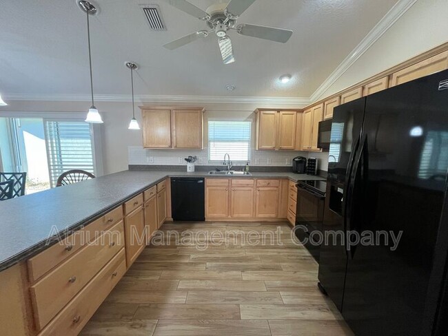 Building Photo - 724 Yager Ln