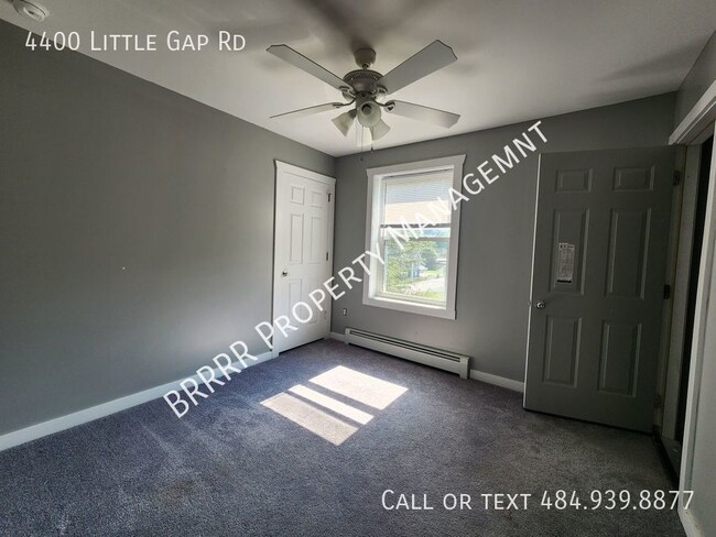 Building Photo - 4 bedroom 1.5 bathroom twin 5 minutes from...