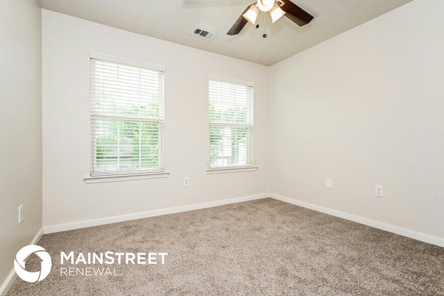 Building Photo - 2334 Silver Maple Cir