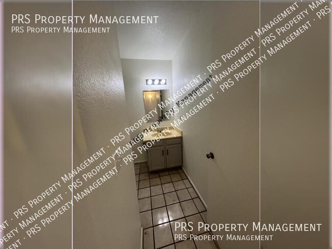 Building Photo - 1407 W Palomino Dr