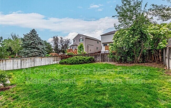 Building Photo - 10172 Woodrose Ln