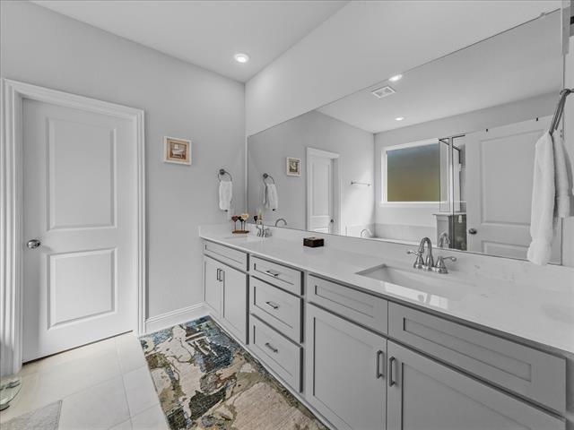 Building Photo - 500 Portina Dr
