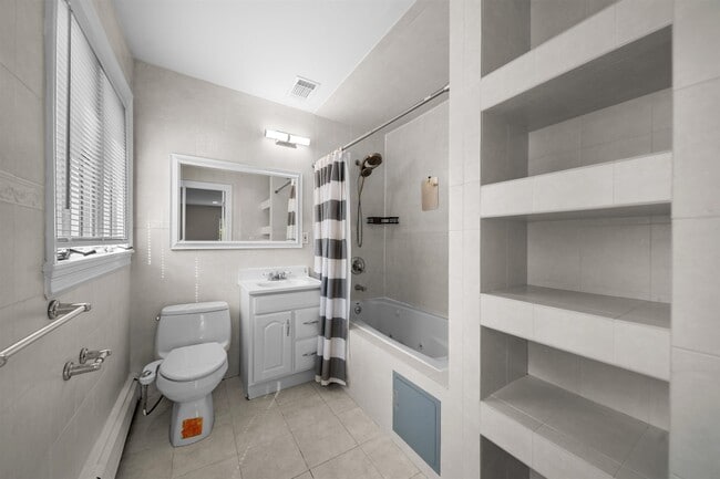 Building Photo - 9 Sterling Pl