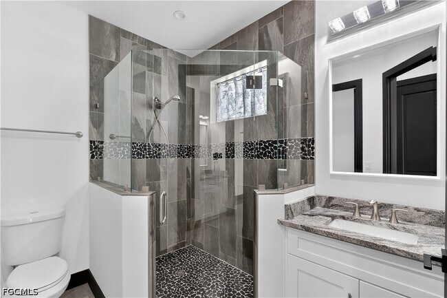 Building Photo - 1102 Mohawk Pkwy