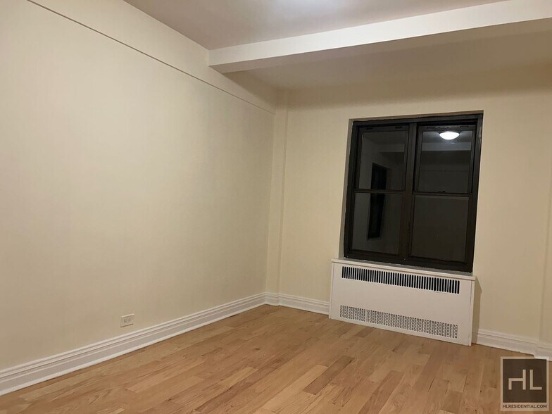 Building Photo - EAST 56 STREET