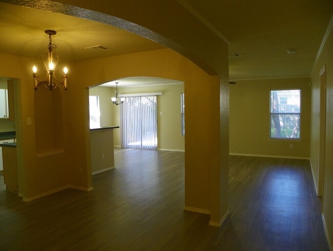 Building Photo - Welcome to this charming Centex home locat...