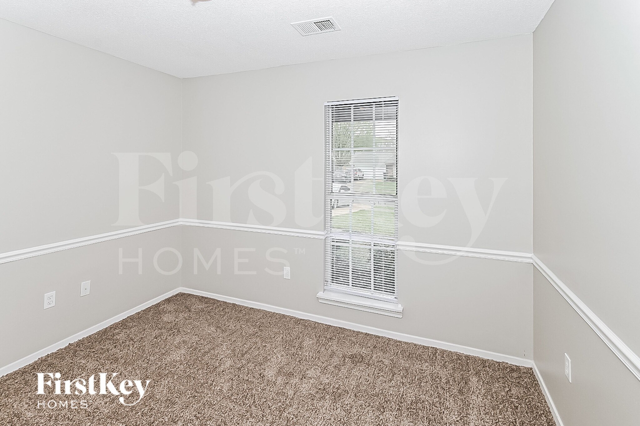 Building Photo - 6495 Westbury Ave