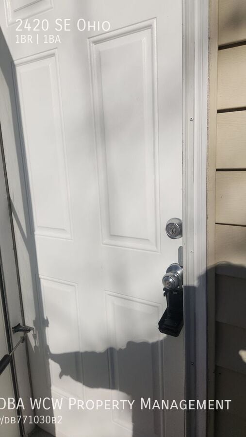 Building Photo - 2420 SE Ohio-