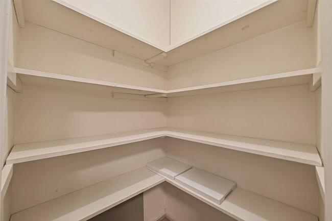 Building Photo - 4014 Sweet Gum Trail