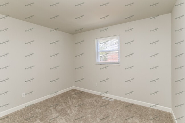 Building Photo - 1858 Aspenhill Dr