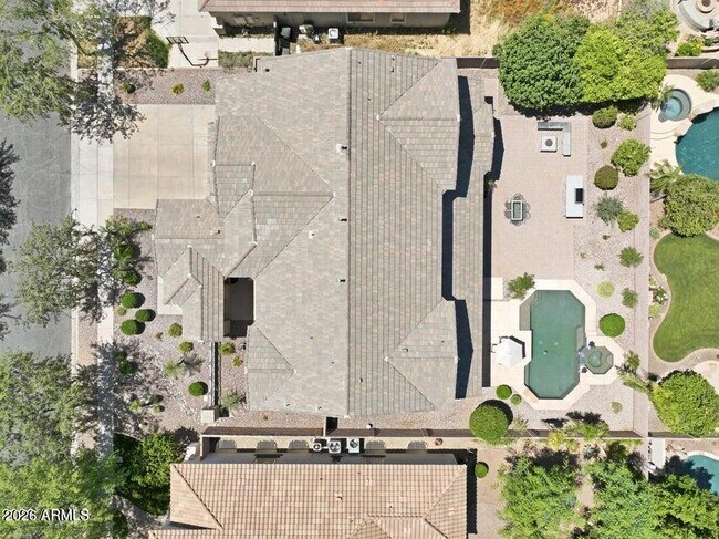 Building Photo - 900 W Macaw Dr