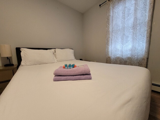 Building Photo - 26 Fiore St