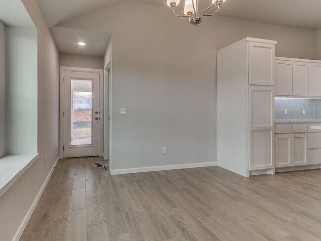 Building Photo - Beautiful New Home!