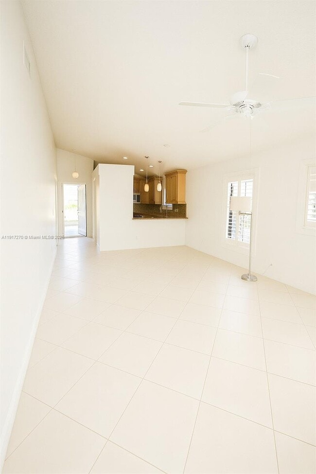 Building Photo - 8190 Springtree Rd