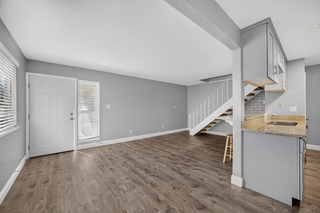 Building Photo - Charming 2-Bed Condo Retreat in Citrus Heights