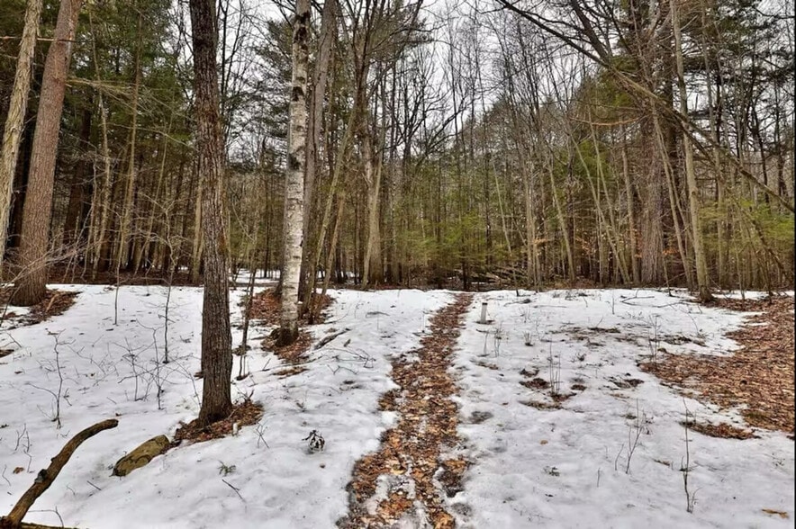 Building Photo - 4155 Lake Shore Dr