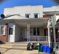 Building Photo - THREE BEDROOM HOUSE AVAILABLE IN SOUTH BET...