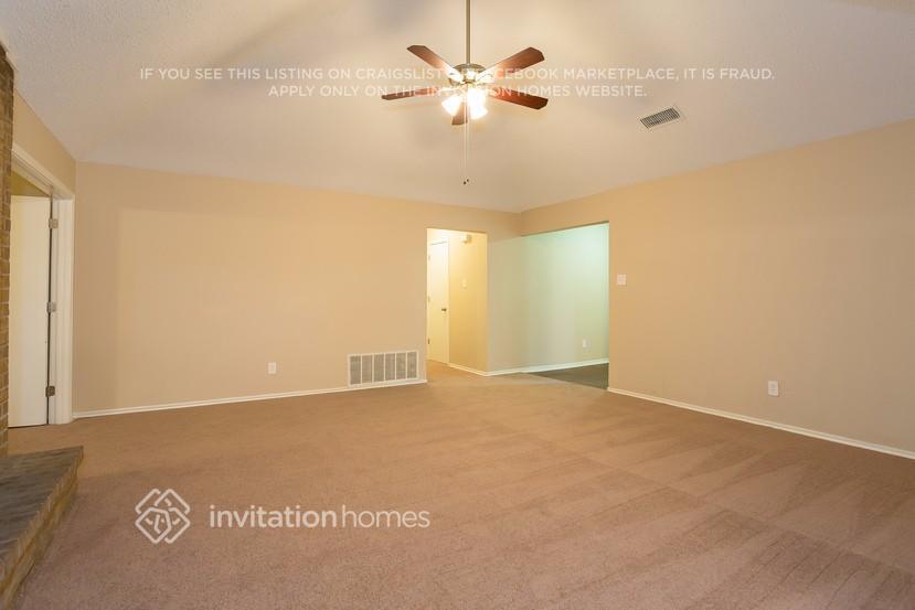 Building Photo - 6616 Braddock Pl