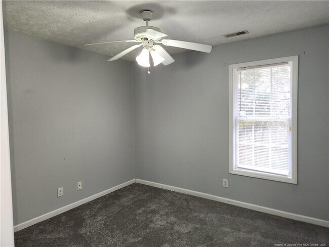 Building Photo - 7720 Redwood Ave