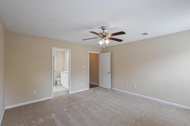 Building Photo - 2121 Grv Lndg Wy