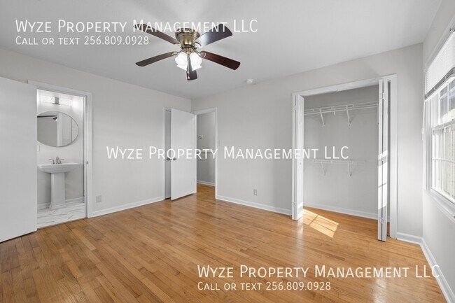 Building Photo - 2209 Rothmore Dr SW