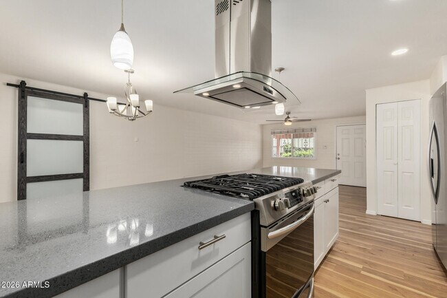 Building Photo - 3234 E Friess Dr
