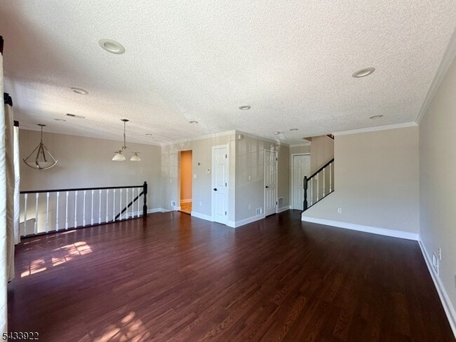 Building Photo - 196 Sapphire Ln