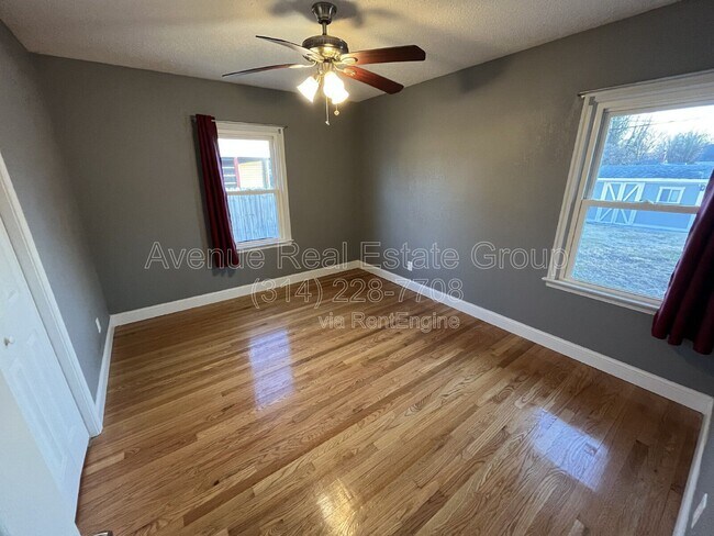 Building Photo - 1160 Mullanphy Ln