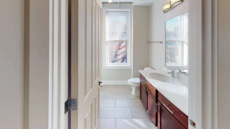 Building Photo - 1211 Broadway