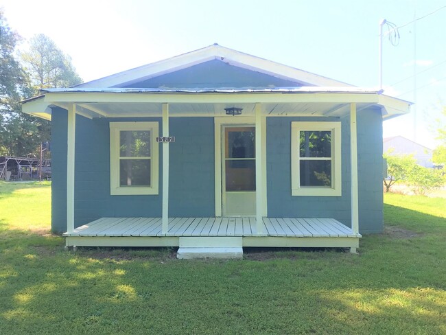 Building Photo - Adorable Rental located in South Hill