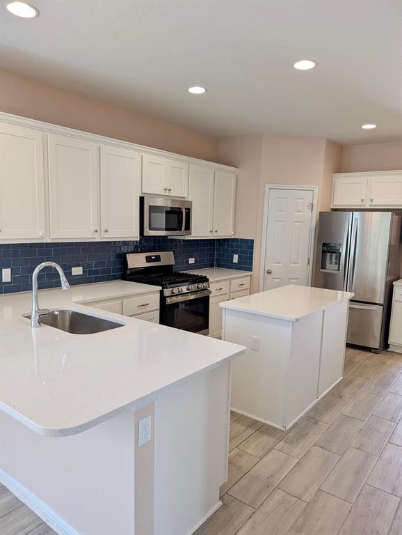 Building Photo - 824 Falkland Trace