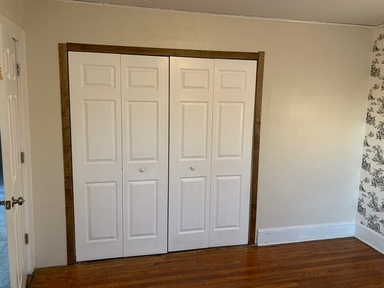 Building Photo - 57 Vanderbilt Ave