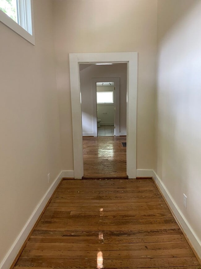 Building Photo - Historic 1920 House! Off-Street Parking, F...