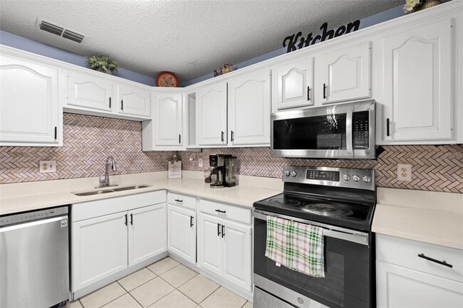 Building Photo - 7508 Wakulla Dr