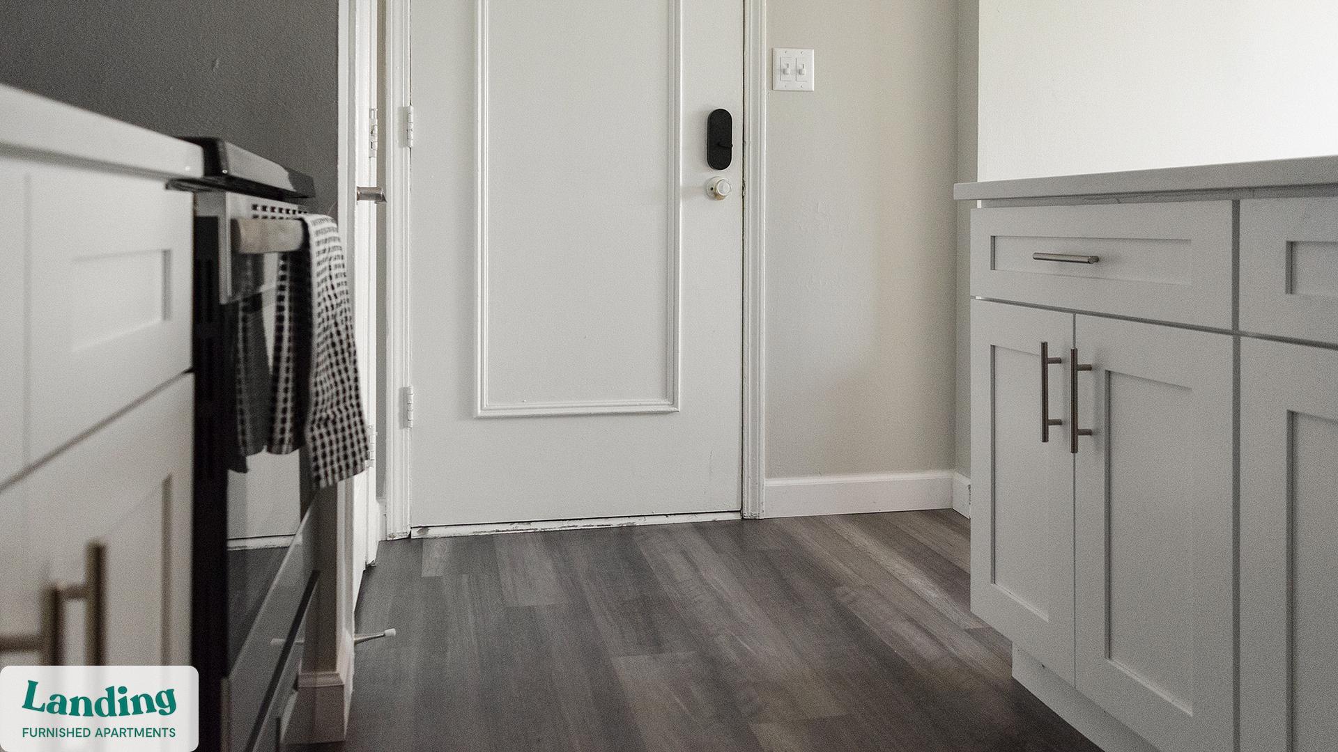 Building Photo - 7601 Carlton Arms Dr