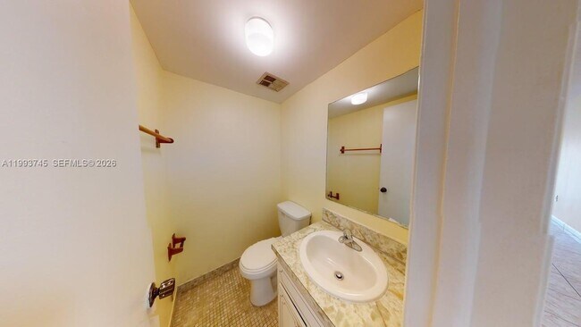 Building Photo - 1955 NE 135th St