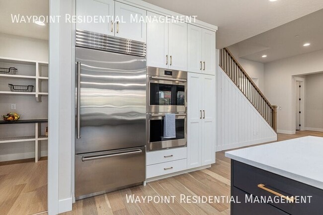 Building Photo - 3570 E Interstellar Ct