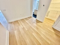 Building Photo - 1 Bedroom Condo Downtown!