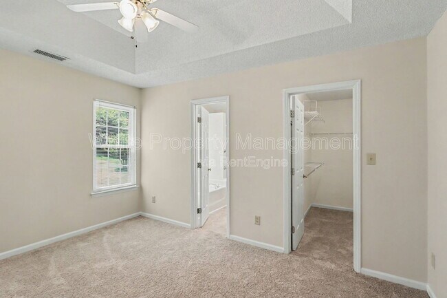 Building Photo - 4609 Falcon Chase Dr SW