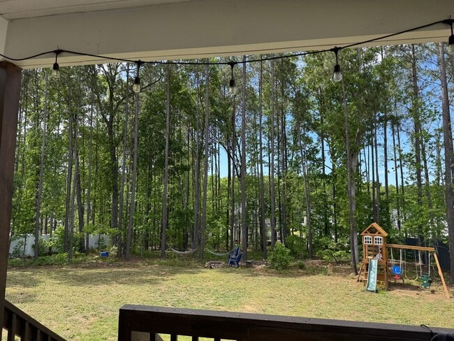 Building Photo - 41 Cascade Pl