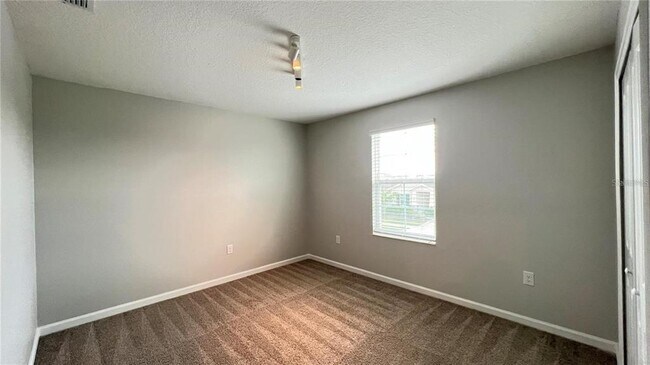 Building Photo - 1343 Lassen St