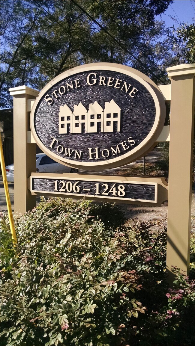 Building Photo - 1215 Stone Green Ct